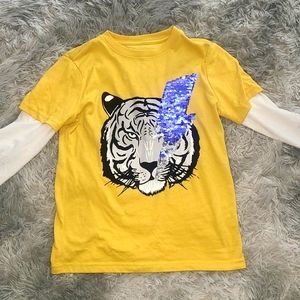 Little kids graphic long sleeved T shirt